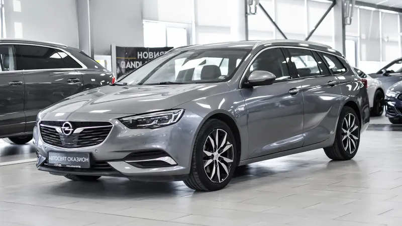 Opel Insignia Sports Tourer 2.0d Innovation 4x4 Image 4